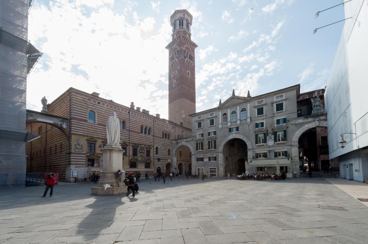 Domus Nova Palace - Italian Homing Verona Exterior foto